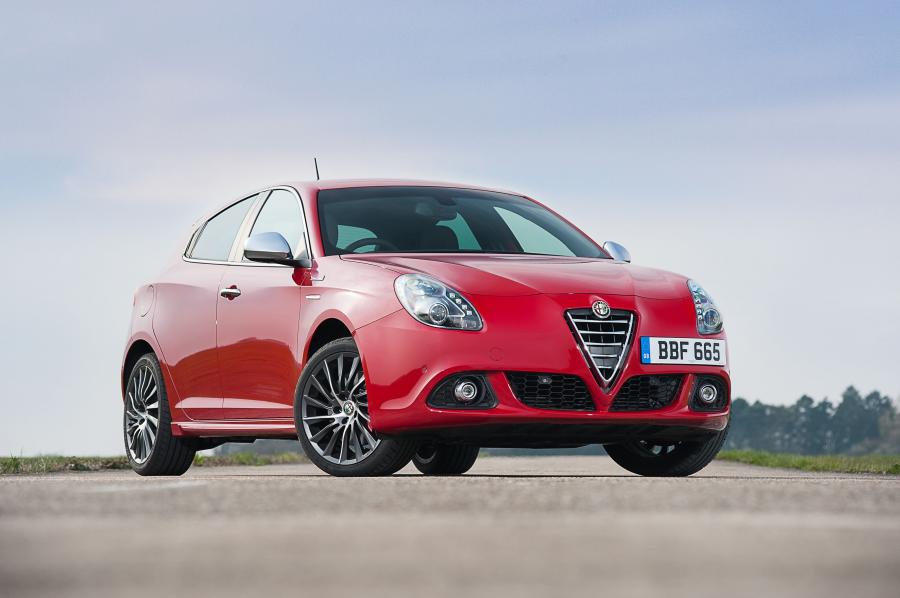  Alfa Romeo Giulietta Sportiva (940) 2014 года  (UK) (фото 10 из 48)